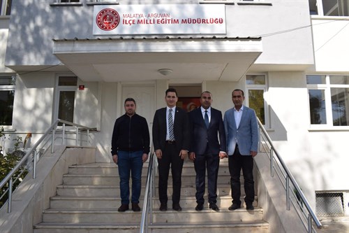 Kaymakamımız Sn Adem KARATAŞ ilçemiz Milli Eğitim Müdürlüğünü ziyaret etti.